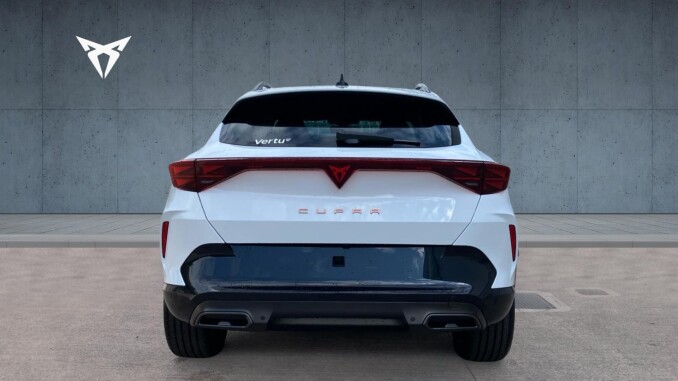 CUPRA Formentor 1.5 eTSI 150 V2 5dr DSG Petrol Estate - Image 8
